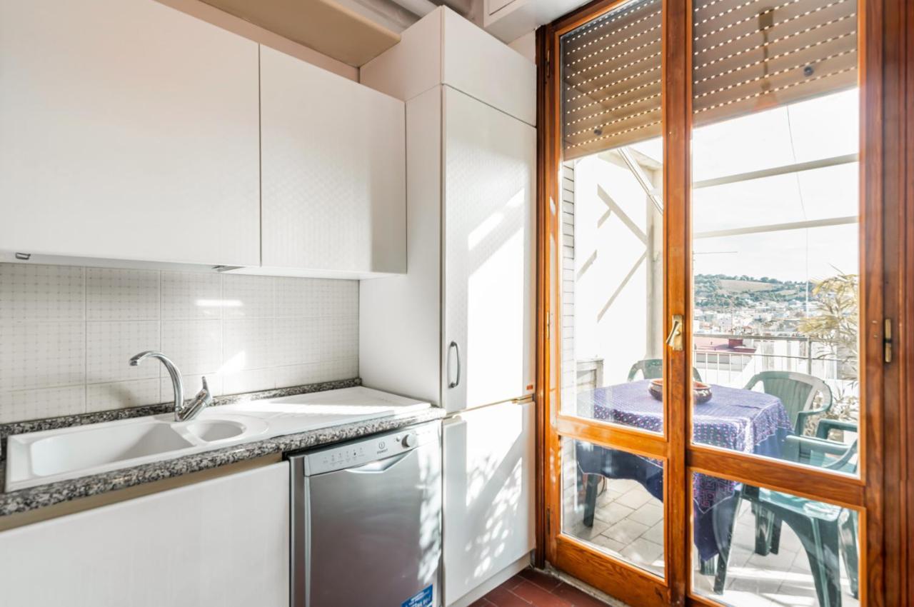 Attico Pisaurum - Central Apartment With Parking! 페자로 외부 사진